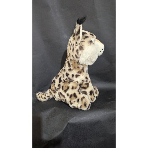 Walmart  Bobcat realistic plush Stuffed Animal Toy - Picture 2 of 7
